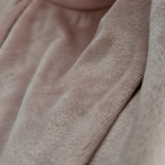 💵3/$20 Splendid Soft velour Long Sleeve Dusty Pink Shirt - Picture 5 of 8